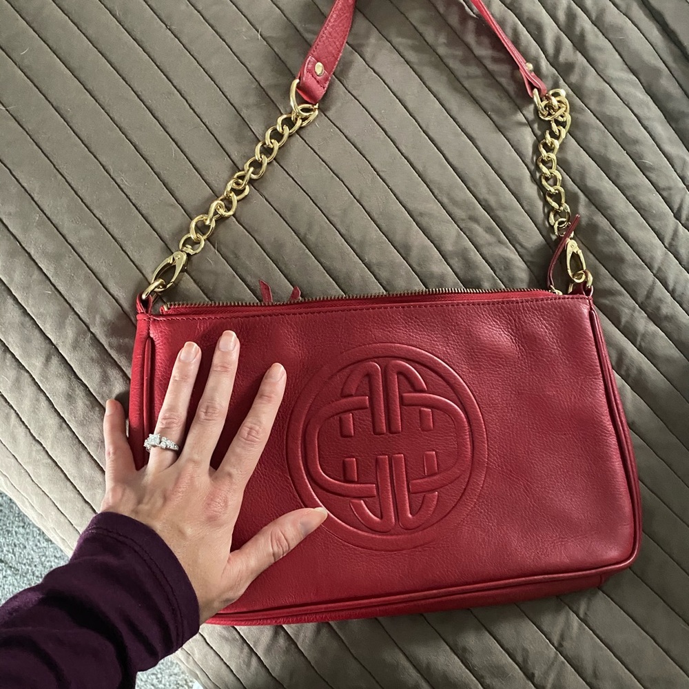 Red purse - Picture 3 of 3